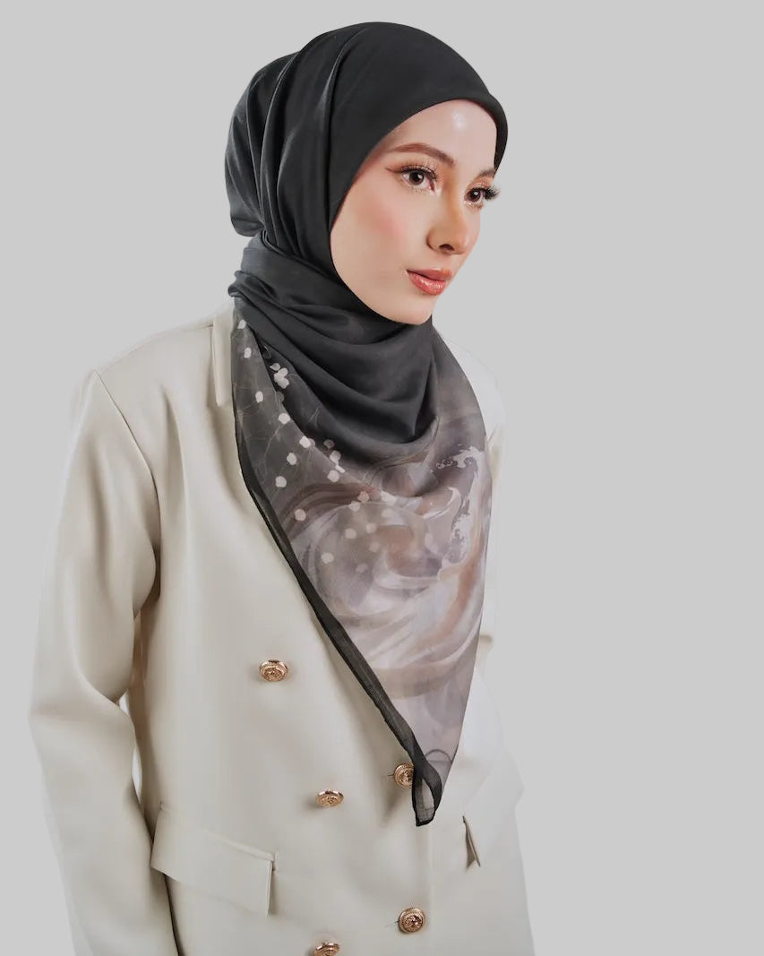 Semangat in Ash Black