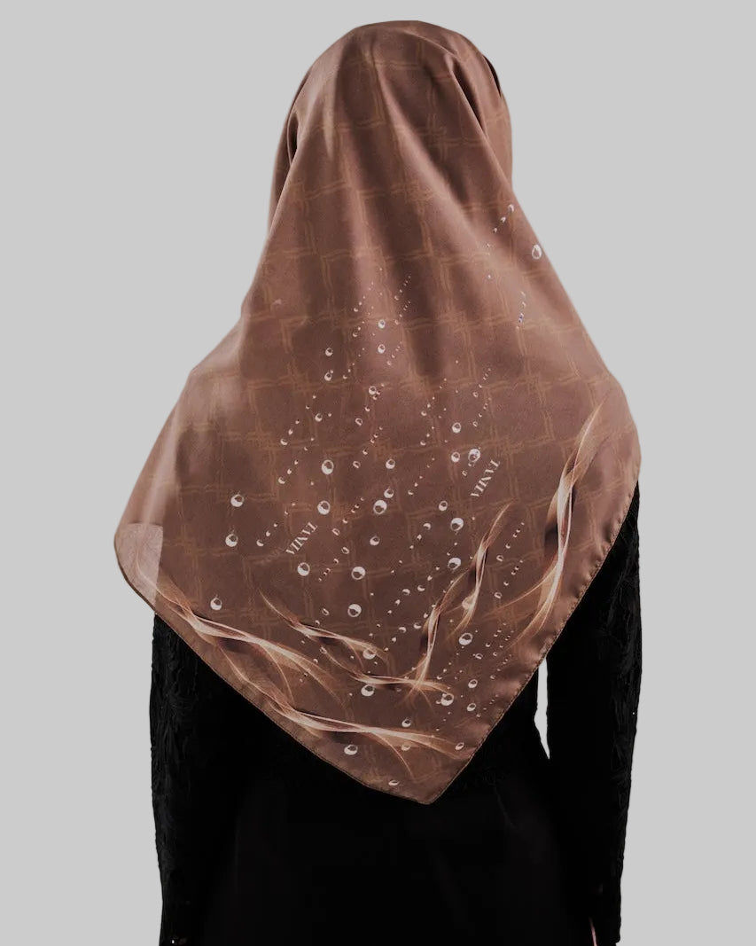 Dedikasi in Cocoa Brown