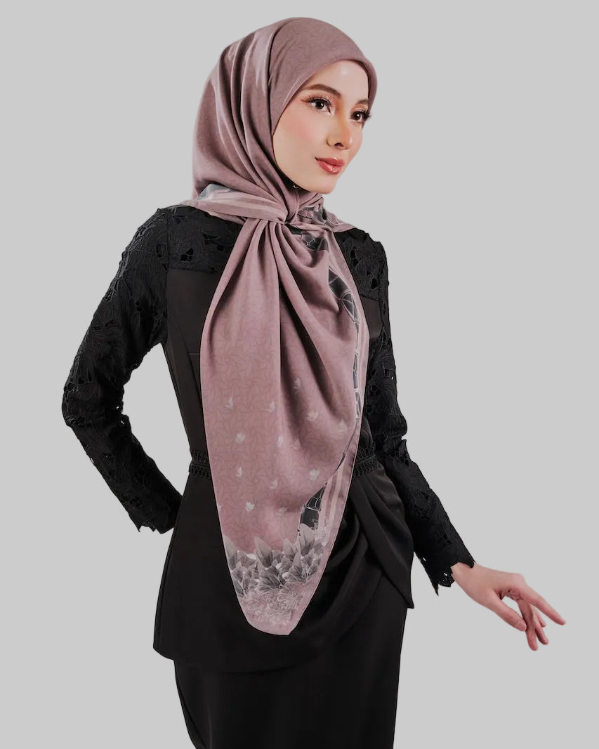 Karisma in Taupe