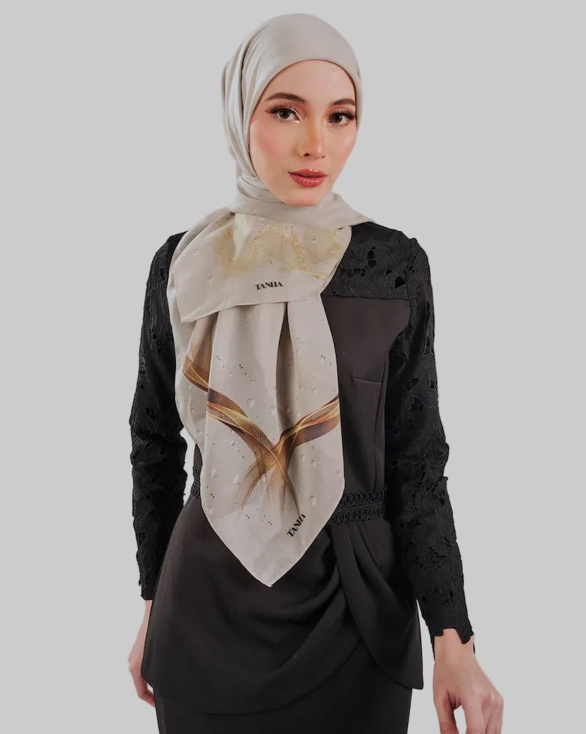 Dedikasi in Light Grey