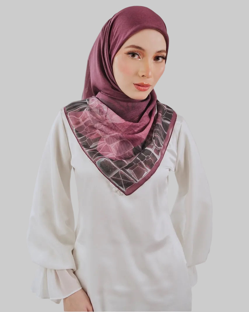 Karisma in Deep Plum