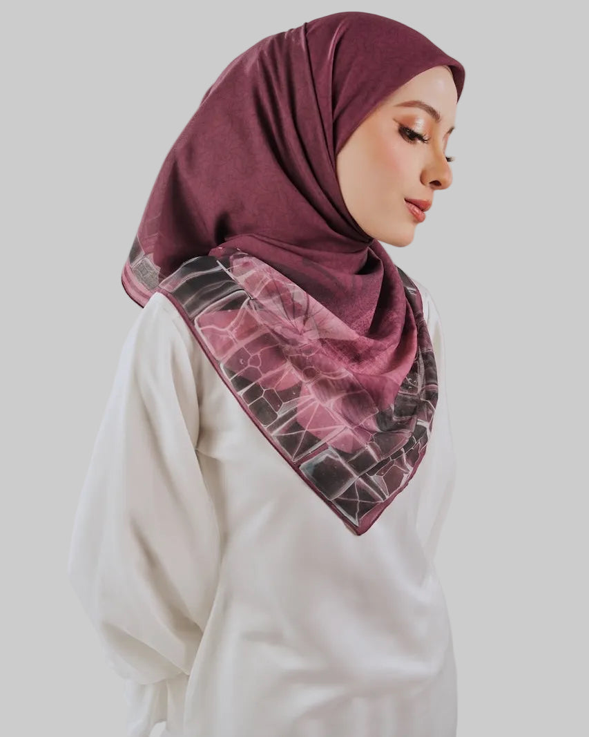 Karisma in Deep Plum