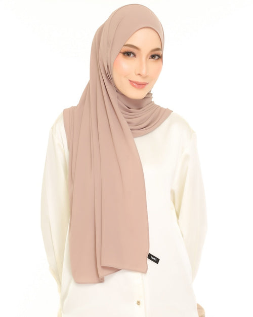 Classic Shawl in Latte
